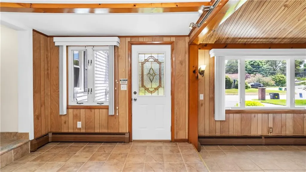 67 Vancouver Avenue Warwick RI 02886