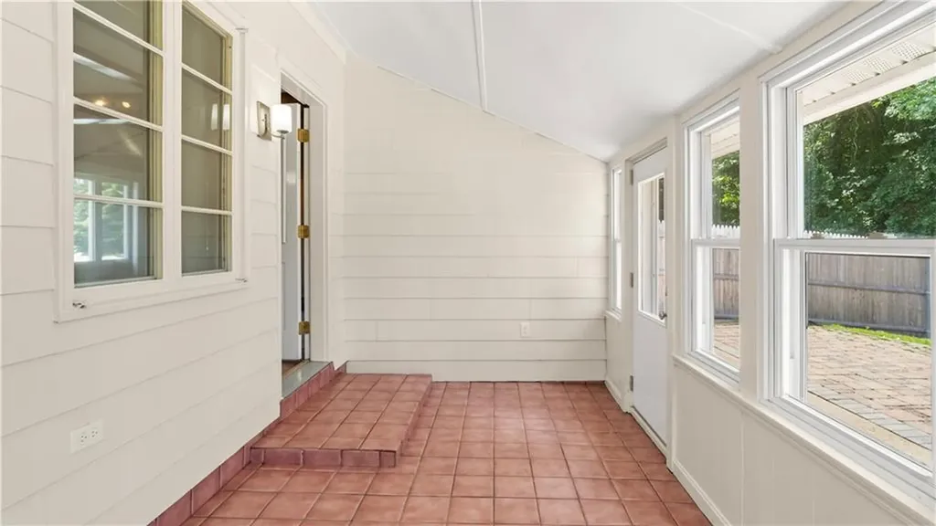 67 Vancouver Avenue Warwick RI 02886