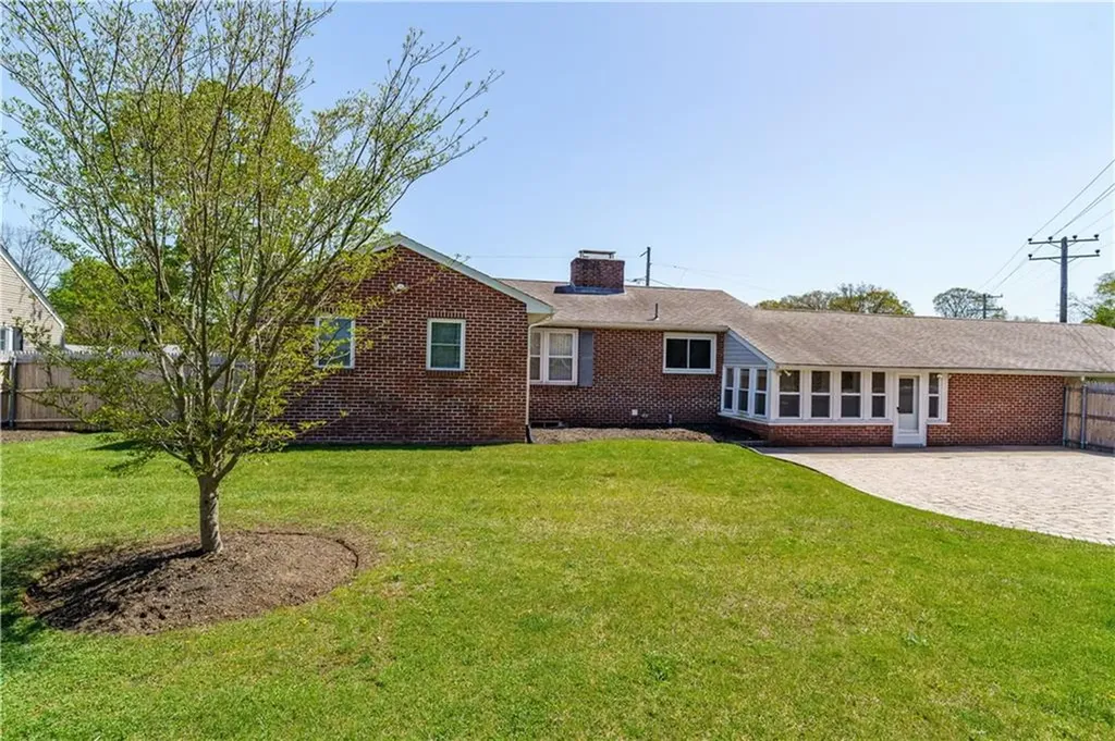 67 Vancouver Avenue Warwick RI 02886