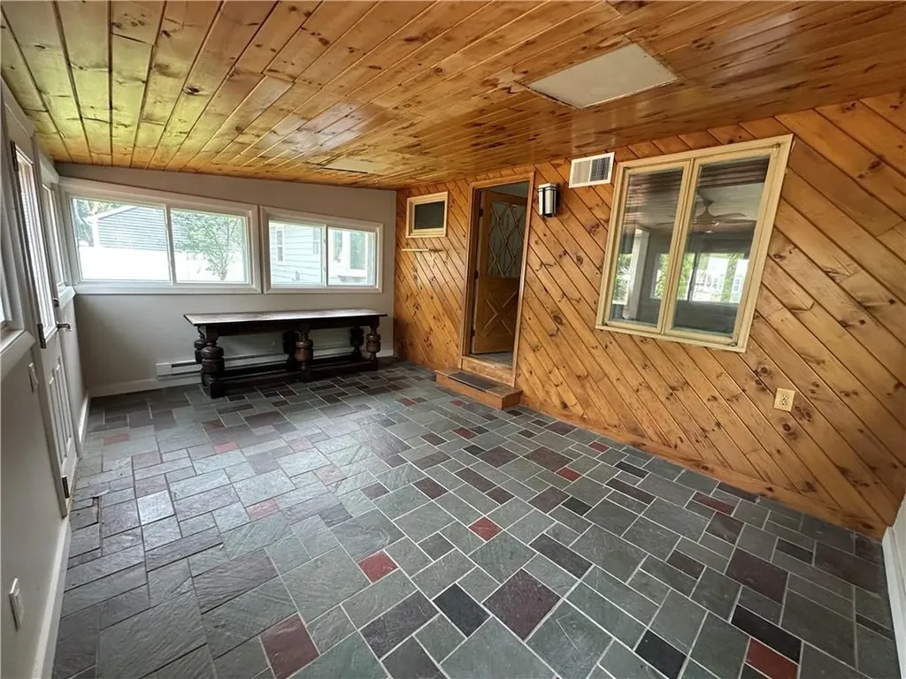 39 Gorham Avenue Warwick RI 02886
