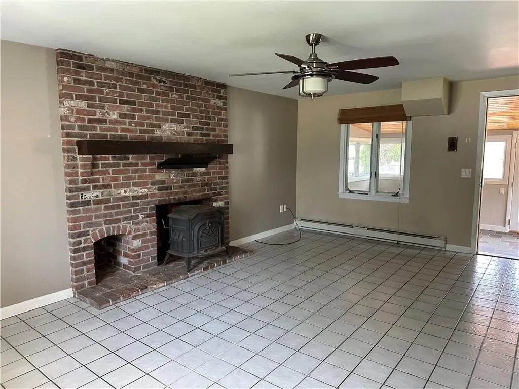 39 Gorham Avenue Warwick RI 02886