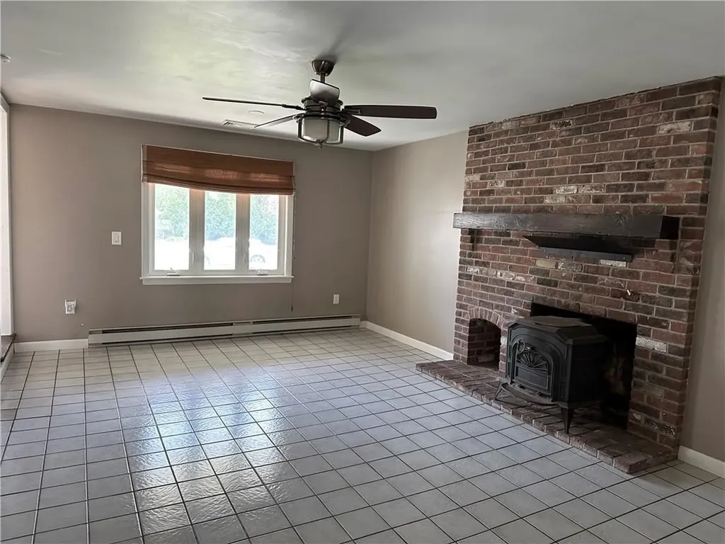 39 Gorham Avenue Warwick RI 02886