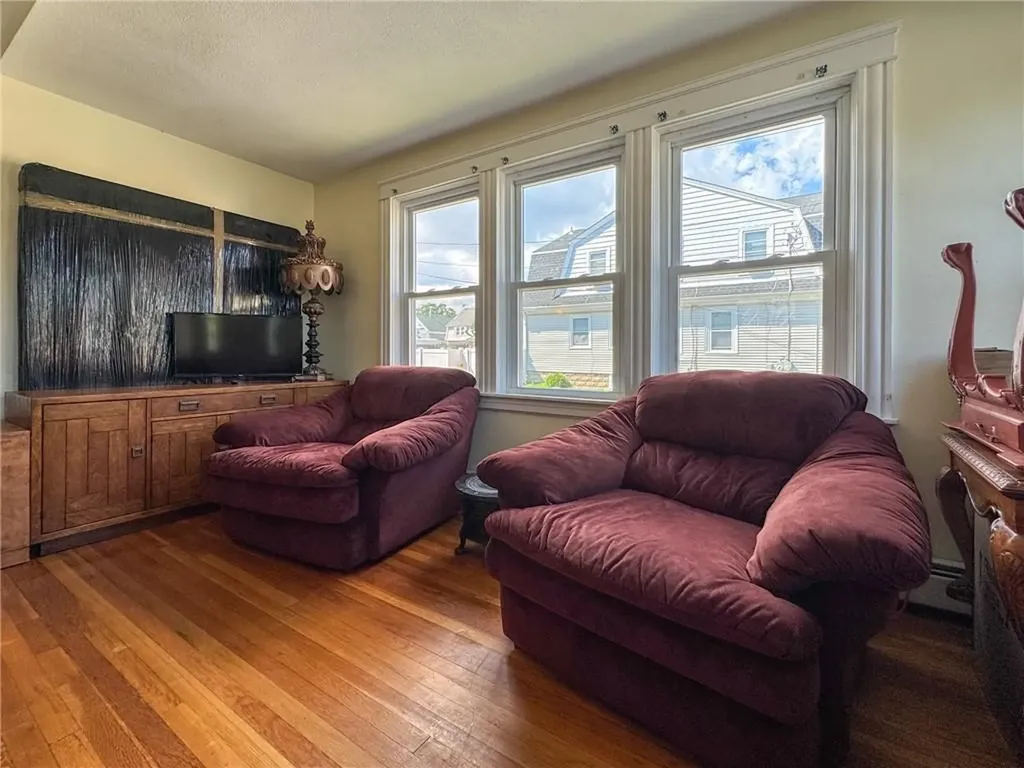51 Ivy Avenue Cranston RI 02905