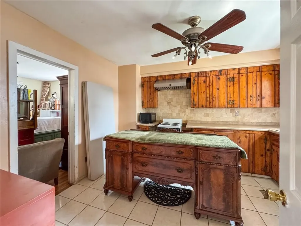 51 Ivy Avenue Cranston RI 02905