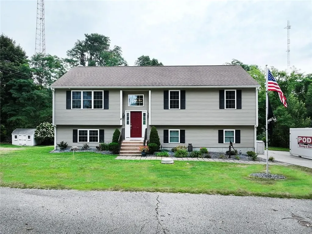 8 Kingston Street Johnston RI 02919