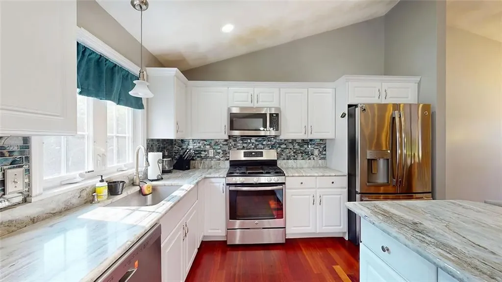8 Kingston Street Johnston RI 02919