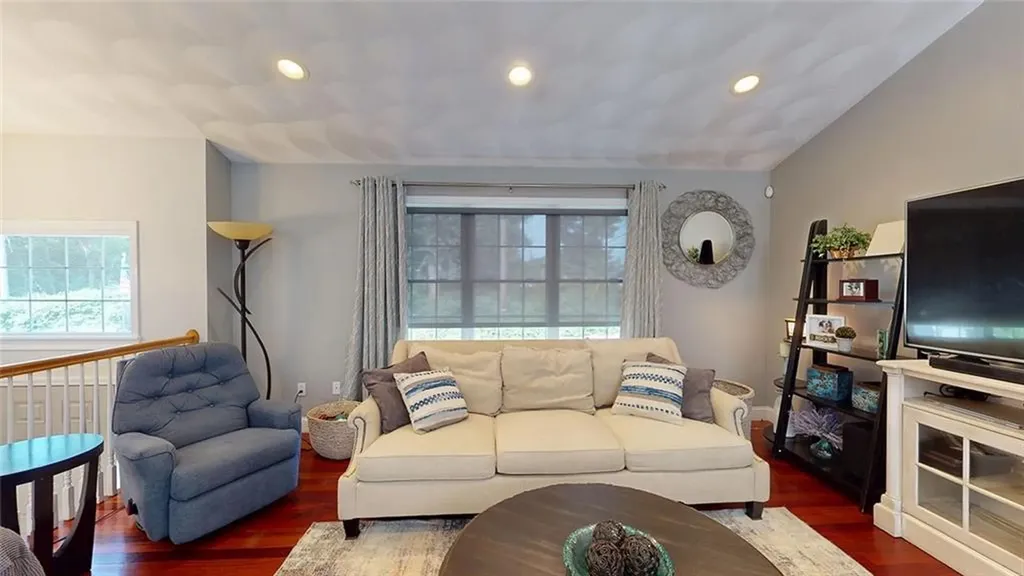 8 Kingston Street Johnston RI 02919