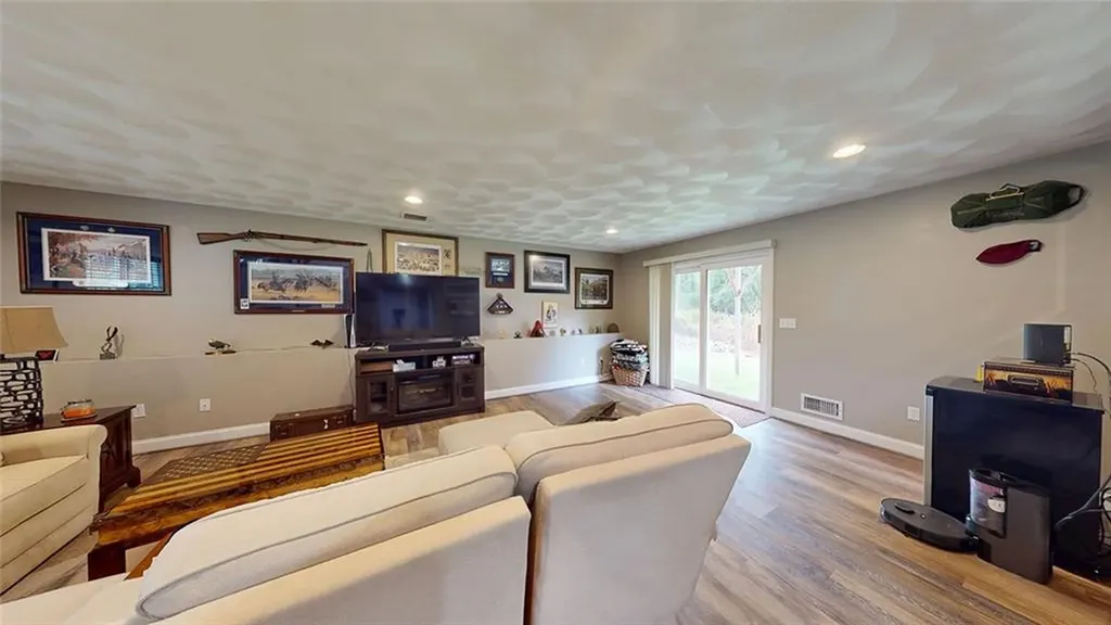 8 Kingston Street Johnston RI 02919