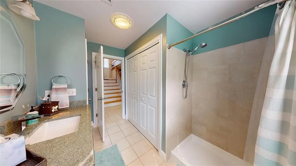 8 Kingston Street Johnston RI 02919