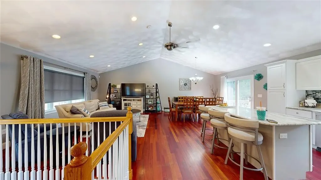 8 Kingston Street Johnston RI 02919