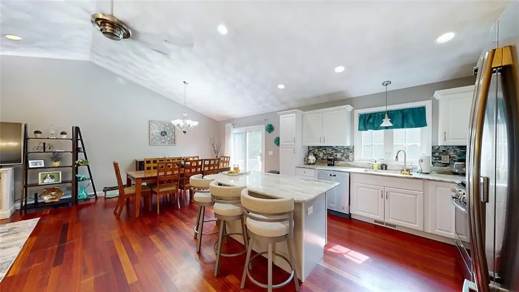8 Kingston Street Johnston RI 02919