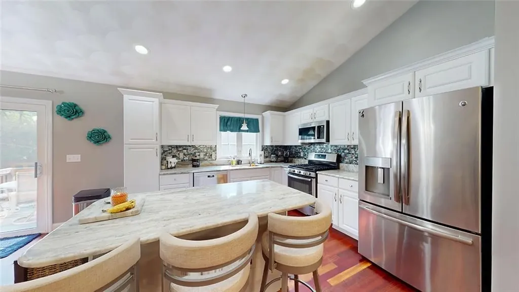 8 Kingston Street Johnston RI 02919