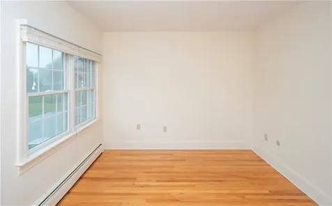 20 Indian Avenue Portsmouth RI 02871