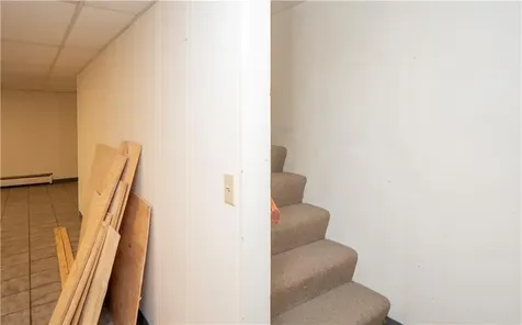 20 Indian Avenue Portsmouth RI 02871