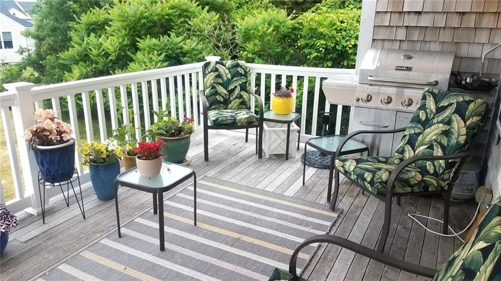 27 Sanderling Way Middletown RI 02842