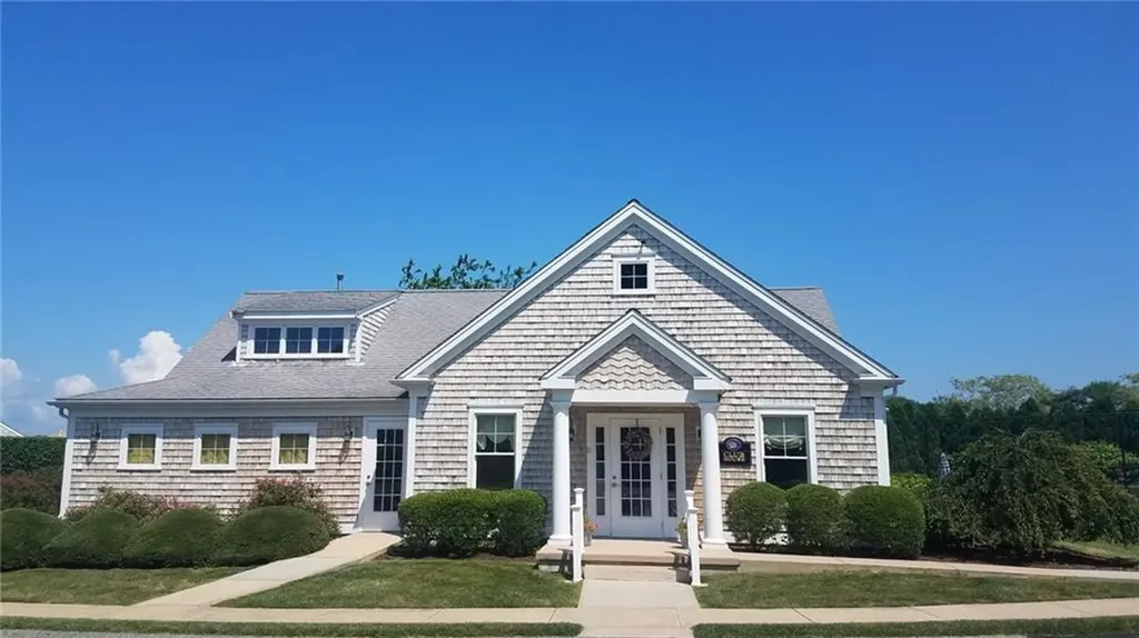 27 Sanderling Way Middletown RI 02842
