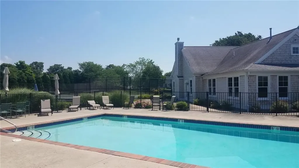 27 Sanderling Way Middletown RI 02842