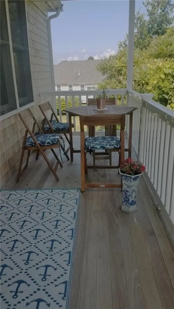 27 Sanderling Way Middletown RI 02842