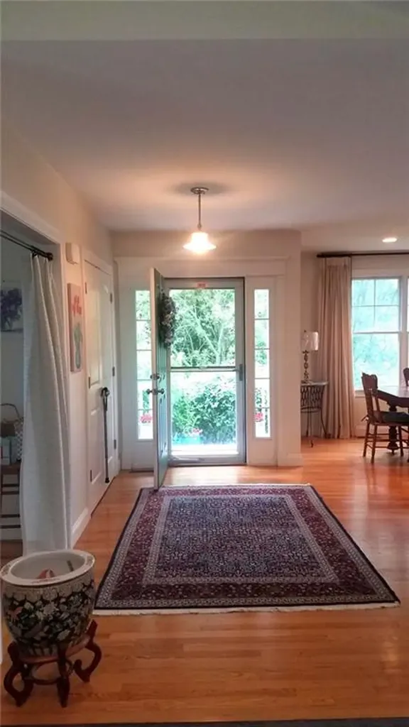 27 Sanderling Way Middletown RI 02842