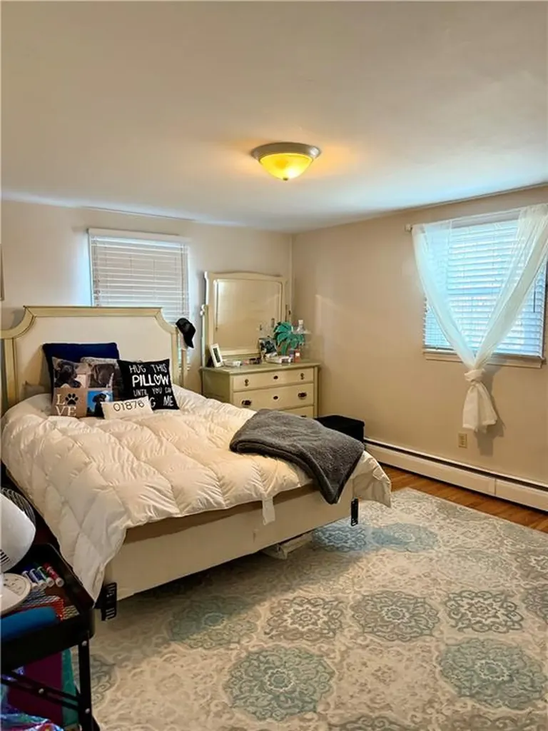 17 Melbourne Drive Narragansett RI 02882