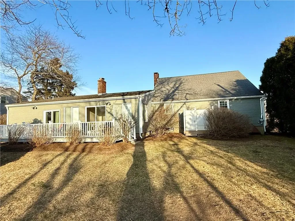 17 Melbourne Drive Narragansett RI 02882