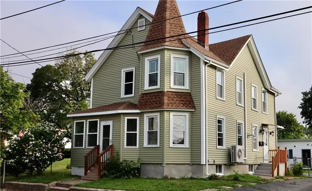 205 Morris Avenue Pawtucket RI 02860