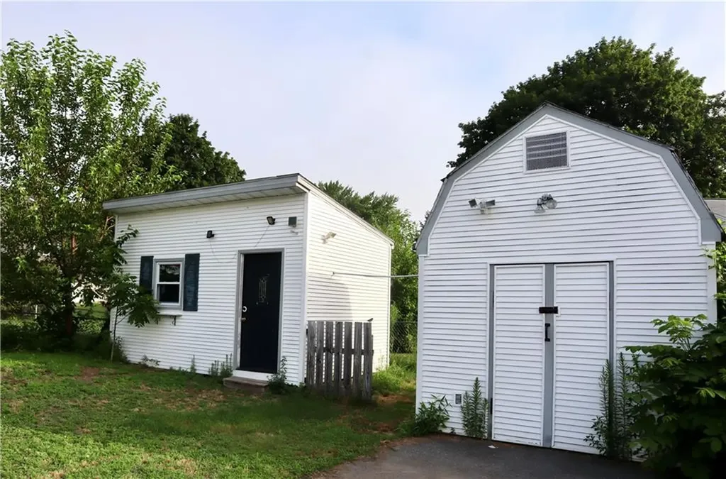205 Morris Avenue Pawtucket RI 02860