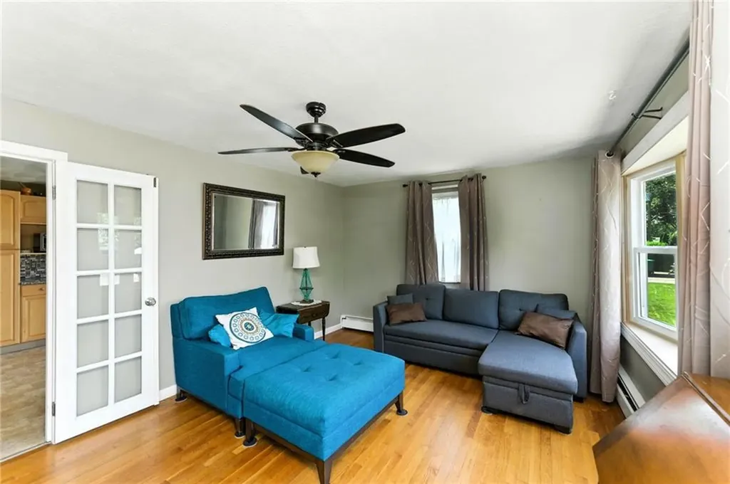 170 Reynolds Avenue Warwick RI 02889