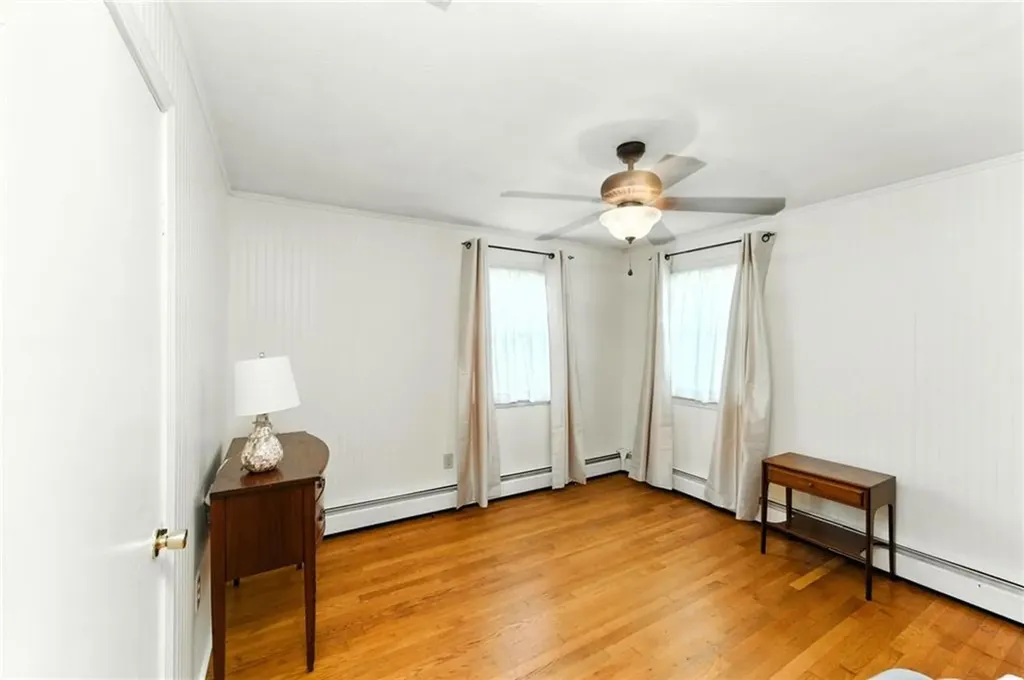 170 Reynolds Avenue Warwick RI 02889