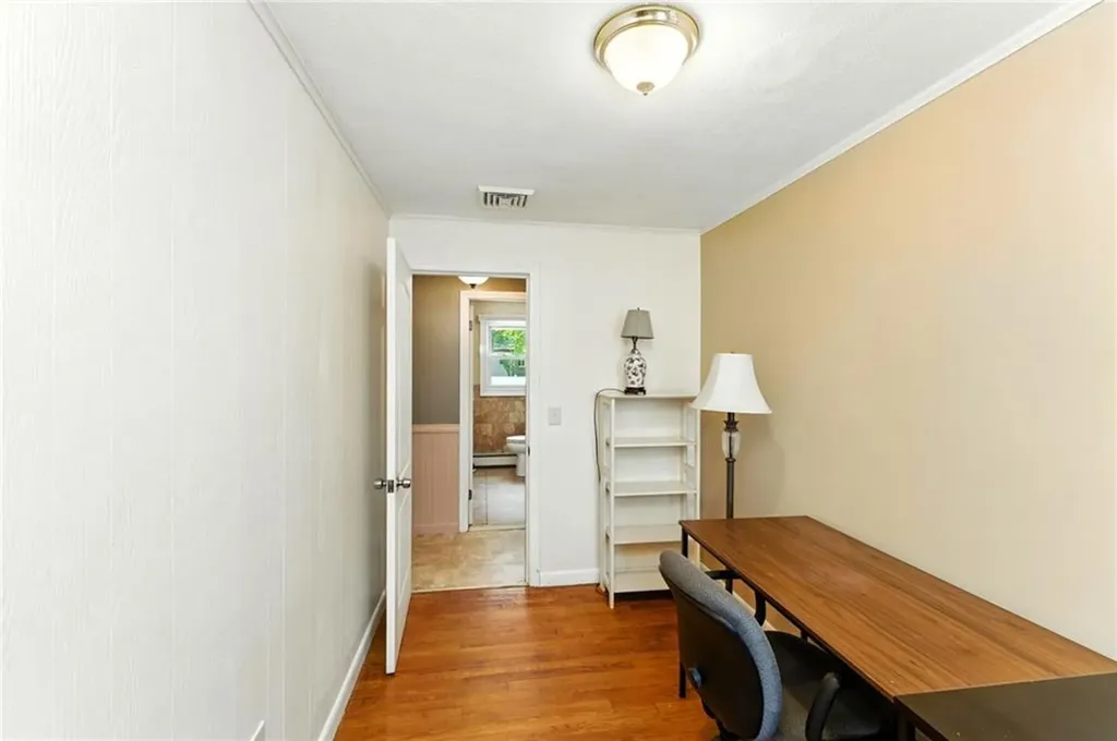 170 Reynolds Avenue Warwick RI 02889