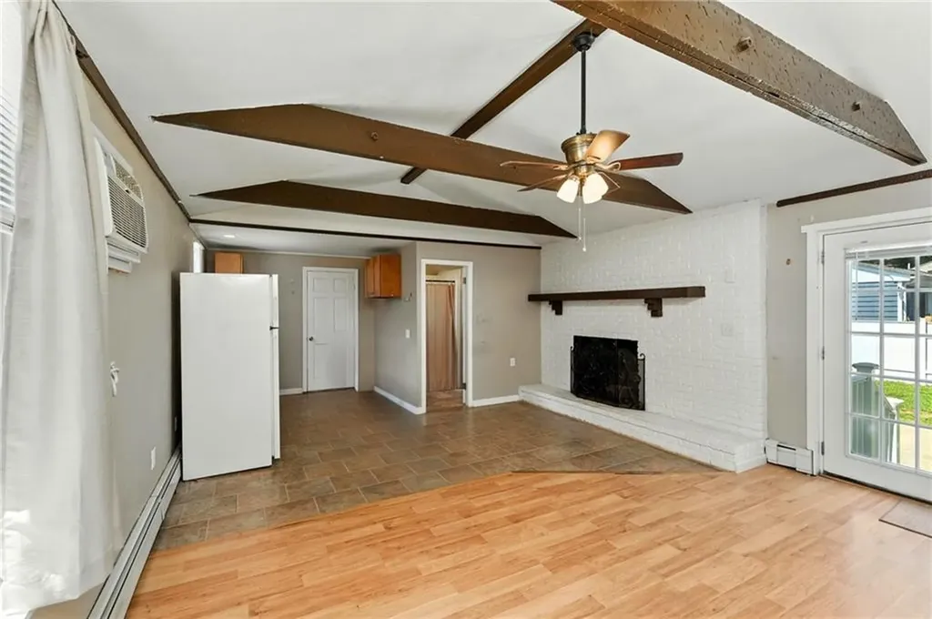 170 Reynolds Avenue Warwick RI 02889