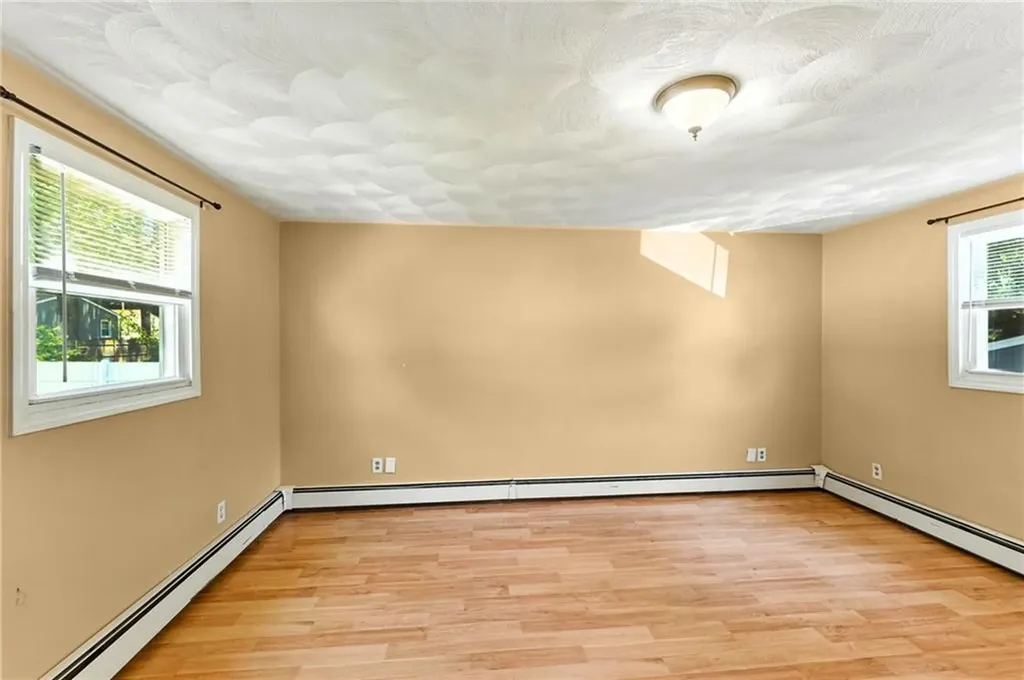170 Reynolds Avenue Warwick RI 02889