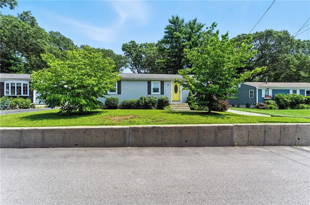 170 Reynolds Avenue Warwick RI 02889