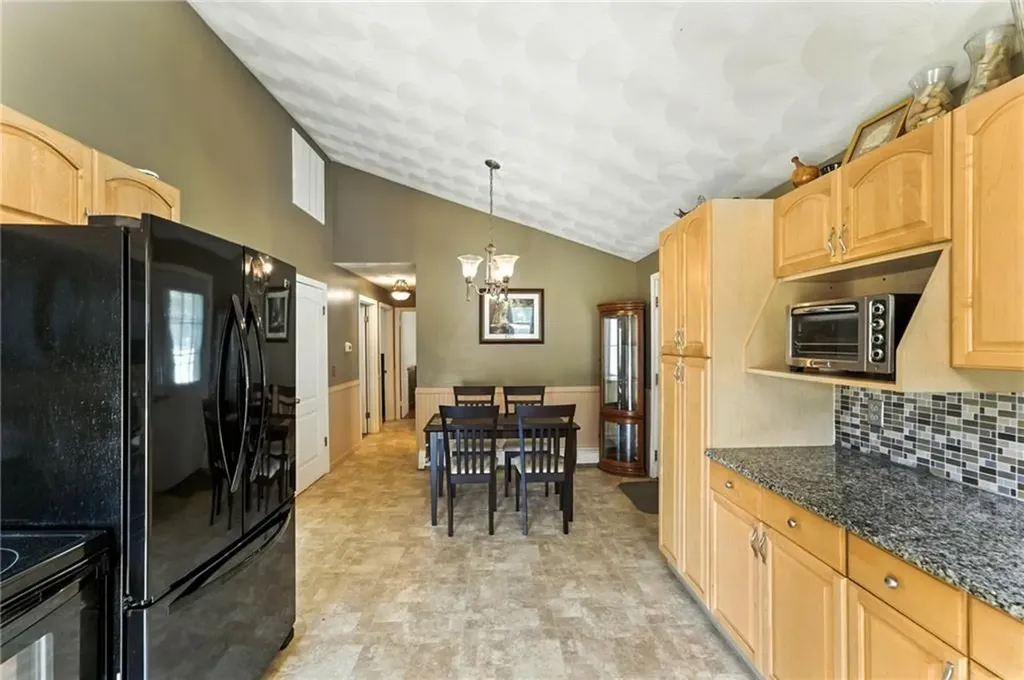 170 Reynolds Avenue Warwick RI 02889