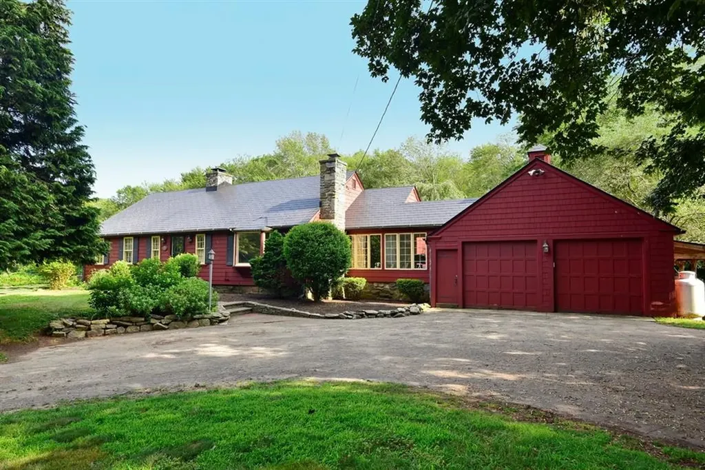 50 Roberts Way North Kingstown RI 02852