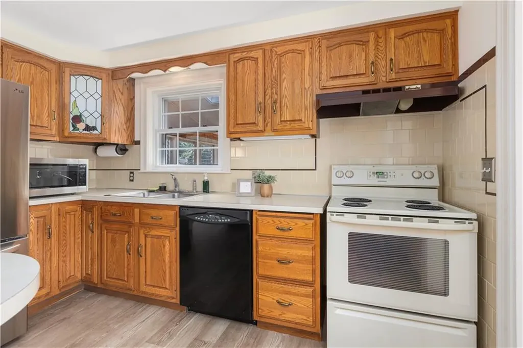 58 Lydick Avenue Warwick RI 02888