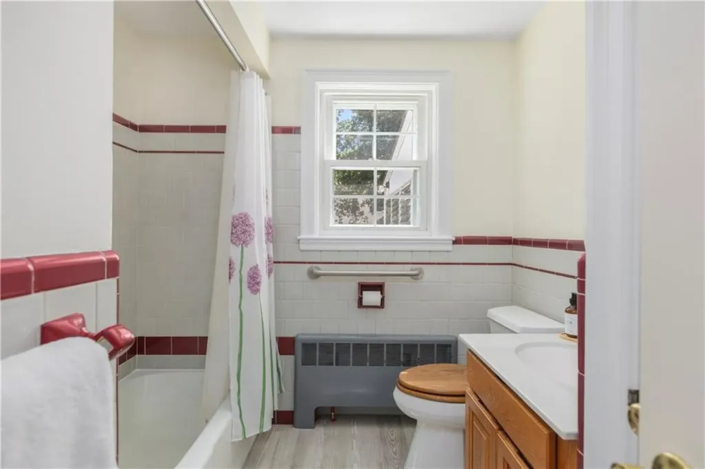 58 Lydick Avenue Warwick RI 02888
