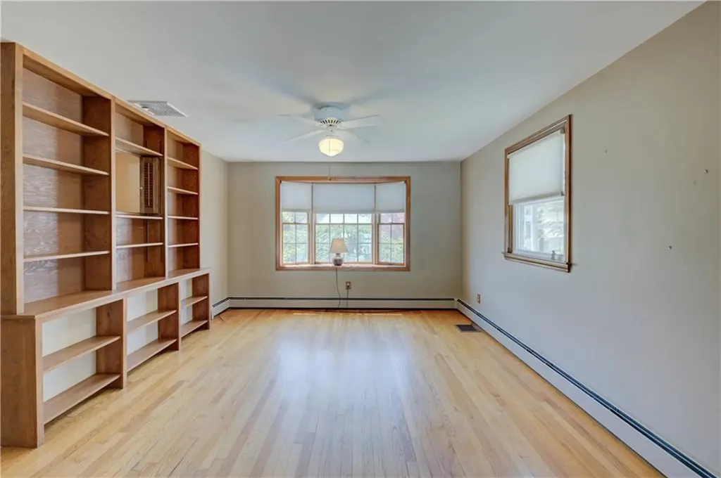 123 South Comstock Parkway Cranston RI 02921