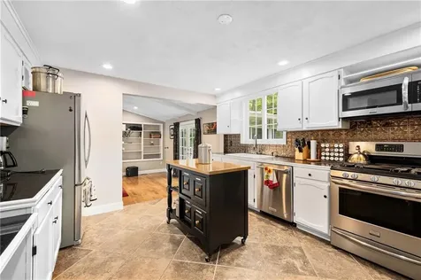 36 Daniel Drive North Kingstown RI 02852