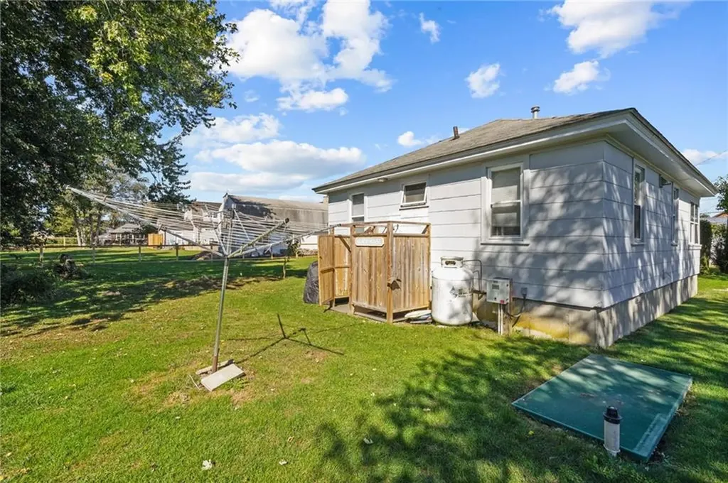 32 Crandall Avenue Westerly RI 02891