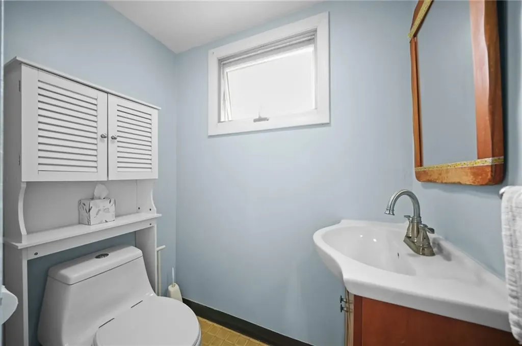 32 Crandall Avenue Westerly RI 02891