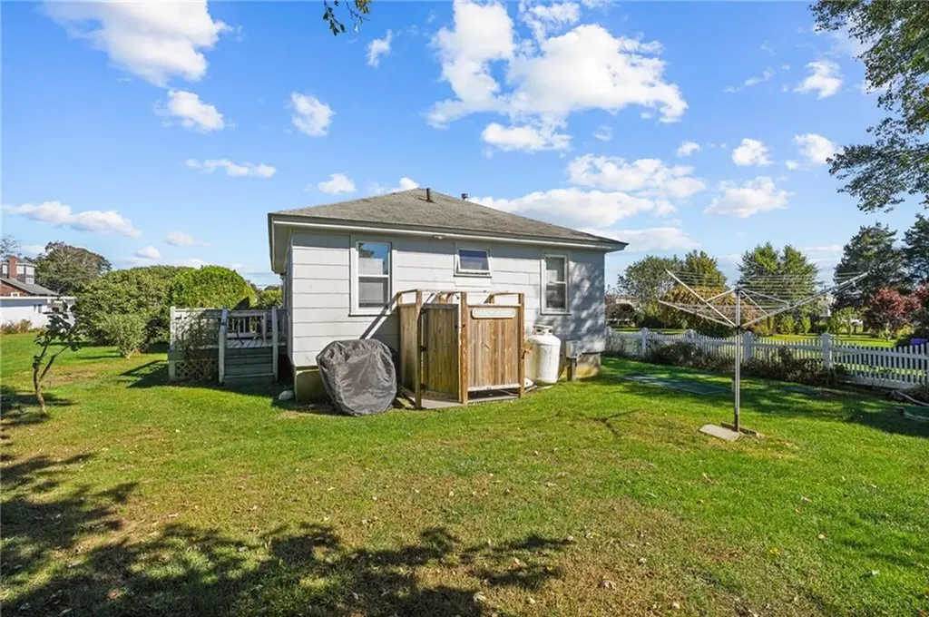 32 Crandall Avenue Westerly RI 02891