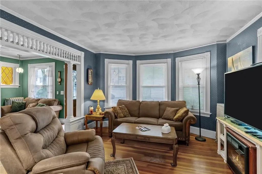 161 Ocean Avenue Cranston RI 02905