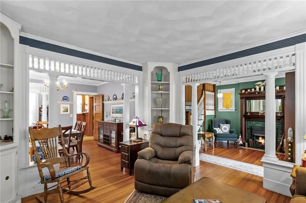 161 Ocean Avenue Cranston RI 02905