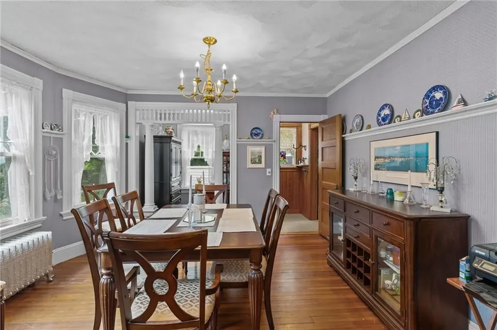 161 Ocean Avenue Cranston RI 02905