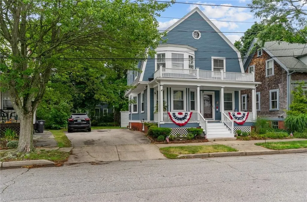 161 Ocean Avenue Cranston RI 02905