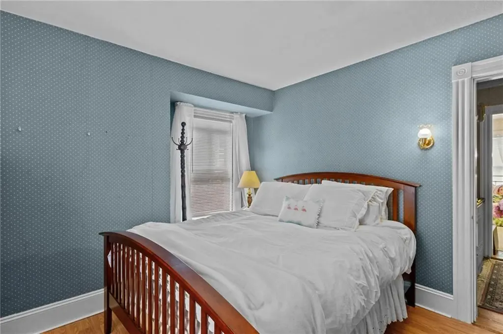 161 Ocean Avenue Cranston RI 02905