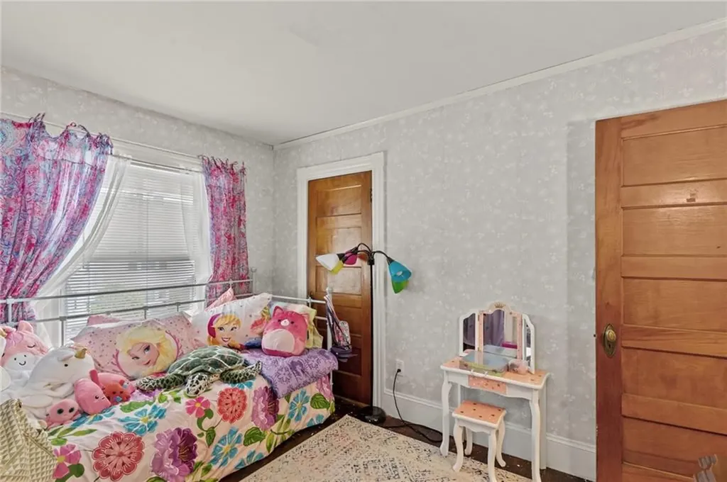 161 Ocean Avenue Cranston RI 02905