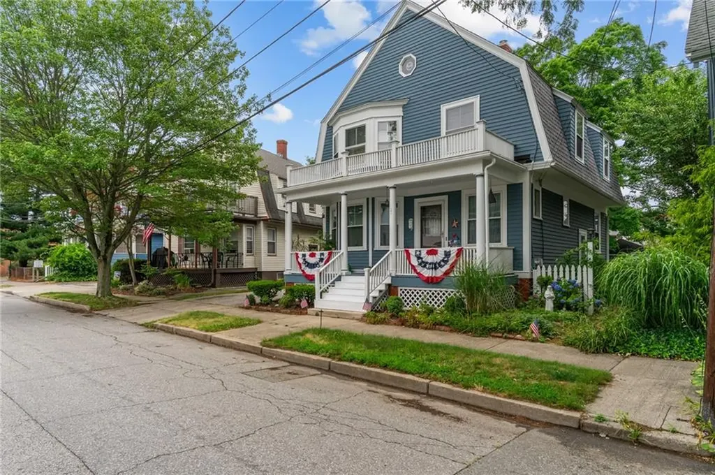 161 Ocean Avenue Cranston RI 02905
