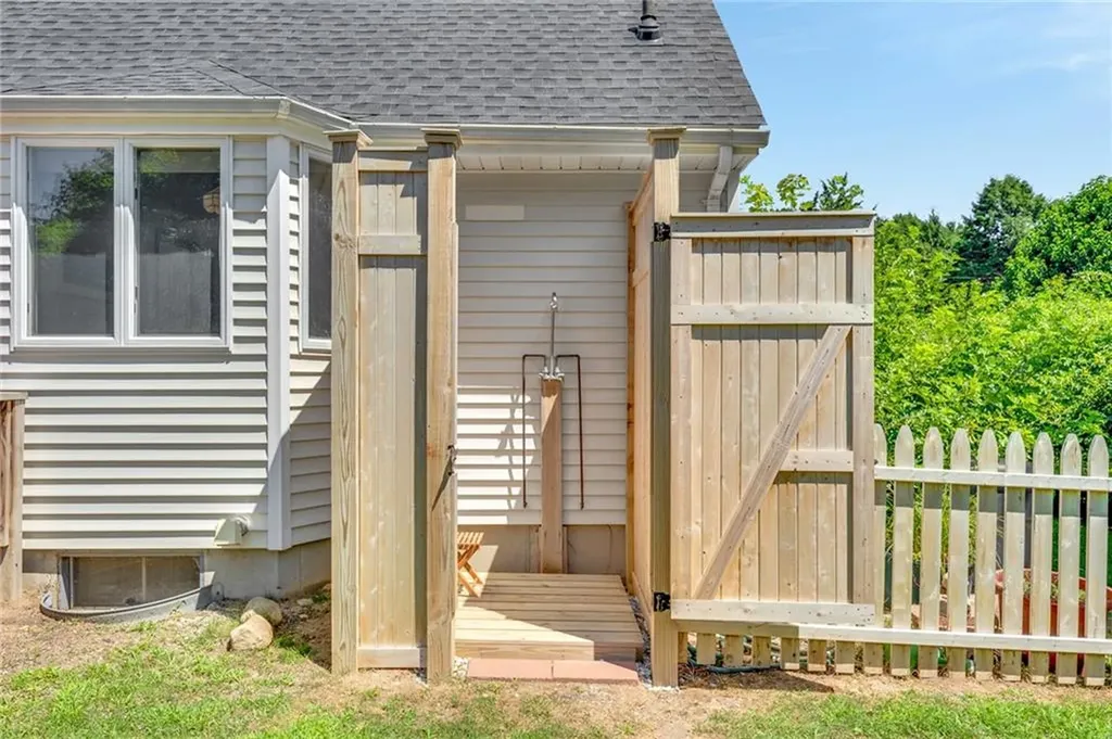 23 King Tom Drive Charlestown RI 02813